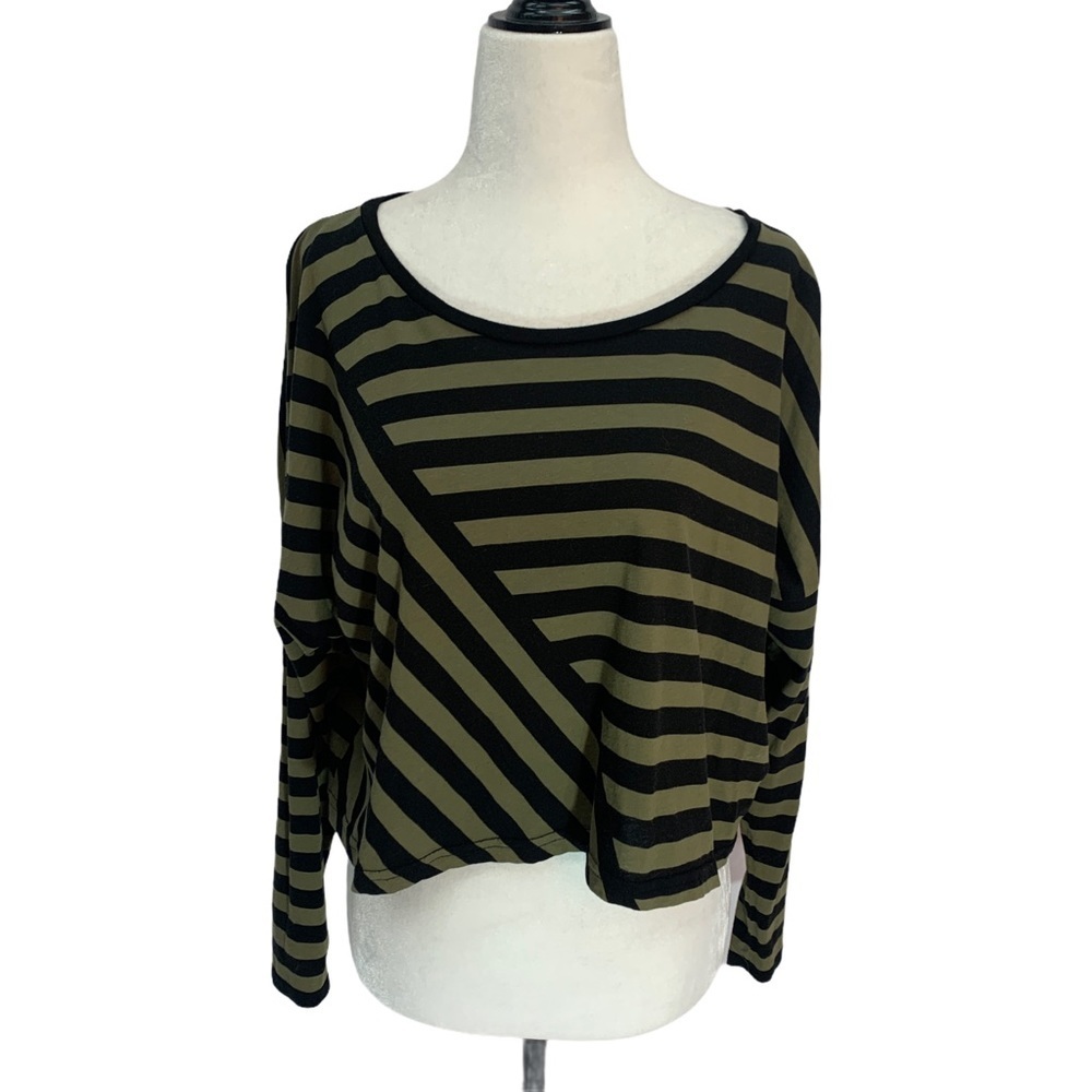 H&M Divided Khaki &Black Striped Cropped T-shirt Size M